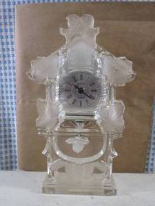 (CNTR) Shannon Crystal Cuckoo Clock...