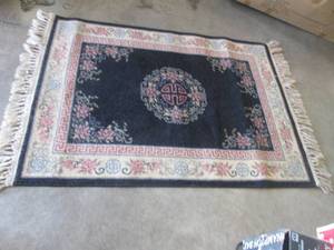 (F-3) Thick Area Rug 4 ft x 6 ft - ...