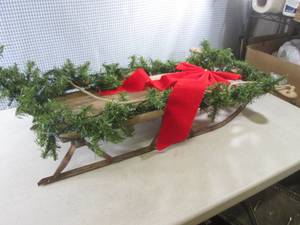 (F-3) Vintage Snow Sled with Lightu...