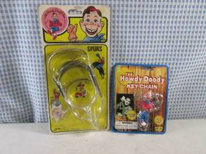 (C-4) Vintage Howdy Doody Spurs and...