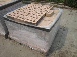 (HWG) Partial Pallet of 348 Bricks ...