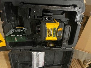 lot 35 image: DEWALT 20V 3-Beam 360-Degree Laser Level (Tool  Only) customer return review pictures