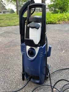 lot 122 image: Campbell Hausfeld 1800 PSI Electric Power Washer - Model PW182500AV