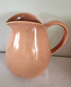 lot 44 image: Vintage Russell Wright Pitcher Pair