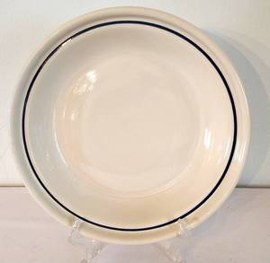 lot 56 image: New in Box Longaberger Pottery Pie Plate  Longaberger Covered Butter Dish