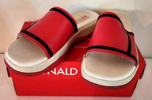 lot 73 image: New in Box Donald J. Pliner Sport-i-que Leather Sandals