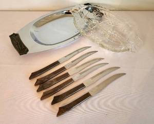 lot 83 image: Vintage Serving Options