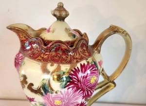 lot 84 image: Vintage Hand-Painted Nippon Pitcher