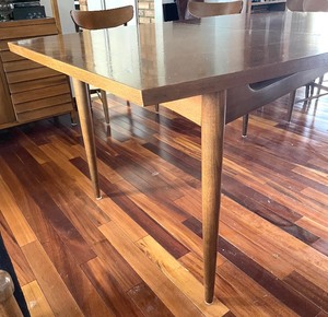 lot 1 image: Mid Century Modern Vintage Dining Table with 6 Needlepoint Chairs