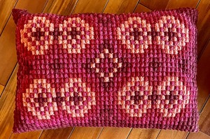 lot 93 image: Five Vintage Nifty Needlepoint Pillows