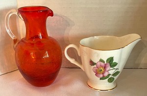 lot 95 image: Variety of Vintage Pottery, Crackle Glass and Ceramic Petite Pitchers
