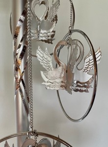 lot 97 image: Shimmering Metal Swan Decor