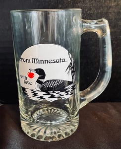 lot 144 image: Four From Minnesota with Love Glass Mugs