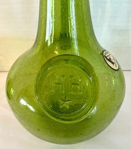 lot 189 image: Groovy Green Handblown Bottle and 2 Glasses