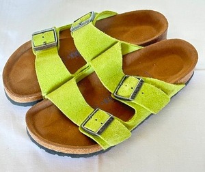 lot 261 image: Birkenstock Arizona Suede Green Wheatgrass Sandals (Size 37)
