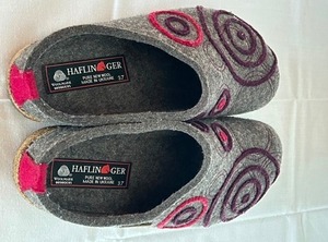 lot 252 image: Haflinger Gray Wool Slip-on Clogs (Size 37)
