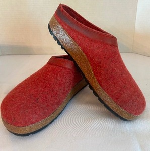 lot 318 image: Brick Red Haflinger Grizzly