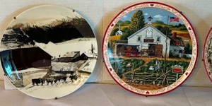lot 410 image: Decorative Vintage Plates