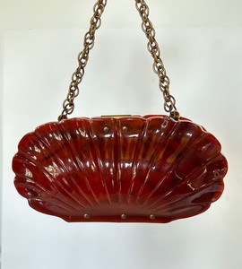 lot 265 image: Vintage 5th Avenue Sea Shell Vanity - Sea Shell Handbag