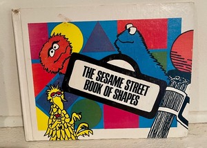 lot 382 image: 5 Vintage Sesame Street Learning Books