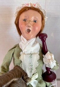 lot 19 image: 6 Byers Choice Figurines