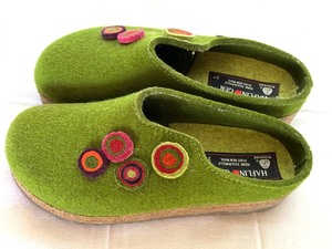 lot 219 image: New Pair of Haflinger Slippers