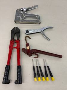 lot 135 image: Tools