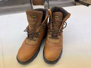 lot 139 image: Size 12M Wolverine Boots