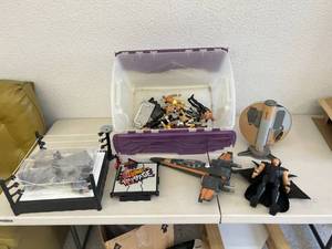 lot 163 image: ToysFigurines - Lots of Wrestling