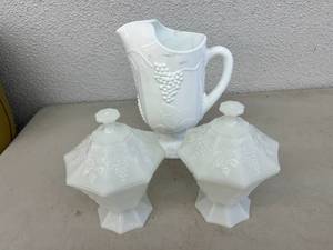 lot 186 image: Milk Glass Candy Dishes & White Glass Pitcher