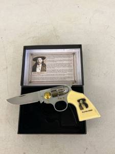 lot 189 image: Wild Bill Hickok GunKnife