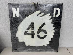 lot 199 image: Metal ND Road Sign Artwork