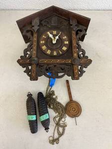 lot 117 image: Coo Coo Clock