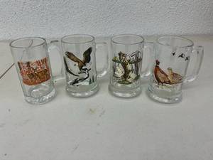 lot 254 image: Schmidt Beer Wildlife Glass Mugs