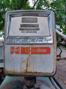 lot 4 image: 265 Gallon Diesel Fuels Stand with Gasboy Electric Pump, Has a New Filter and a New Hose on a Steel Square Tubing Base for Moving with Skidsteer
