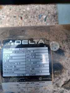 lot 26 image: Delta 16-inch Bench Model 12 hp. Electric Band Saw, NOTE Pick-up for this item is by appointment and is located at 3455 Weeks Avenue, Winsted, MN