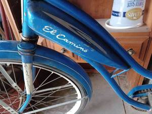 lot 32 image: Vintage Coast King El Camino Girls Bicycle