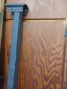 lot 51 image: Wicker and Metal White Headboard with Pair of Bed Rails (Needs Hardware to Secure Rails to Headboard)