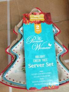 the pioneer women holiday cheer tre...