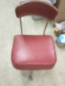 vintage shop chair on wheels ...