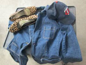 womens large blue jean jacket , sho...