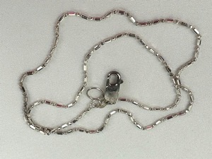 lot 23 image: Beautiful Sterling Silver Necklace Chain