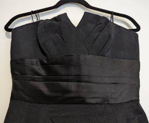 lot 215 image: Carmen Marc Valvo Black Strapless Mini Dress