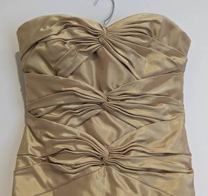 lot 220 image: Carmen Marc Valvo Strapless Full Length Gown
