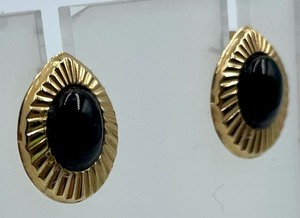 lot 75 image: Pair of 14k Gold and Onyx Earrings