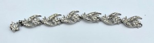 lot 76 image: Variety of Vintage Rhinestones