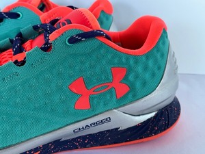 lot 282C image: Mens Under Armour Team Curry 1 Select Camp Shoes