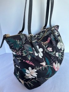 lot 403 image: Kate Spade Nylon Tote
