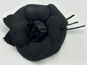 lot 107 image: Vintage Chanel Camellia Bouquet Brooch