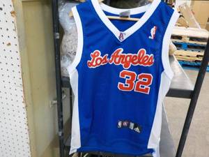 lot 5 image: Los Angeles Jersey #32 size S like...